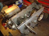  there has been two problems since the gearbox rebuild - a rattly transfer box when in neutral and 2000 rpm (ie. when driving the hydraulic pump) and reverse kept jumping out - so removed the transfer box first